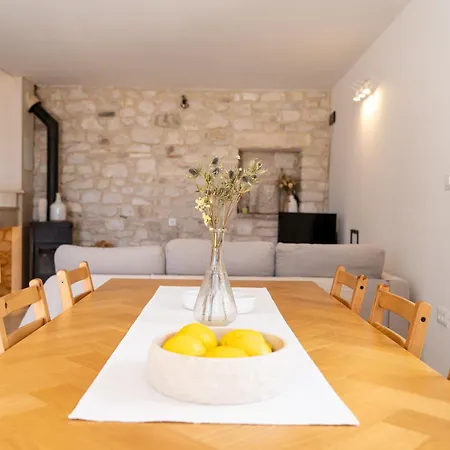 Heritage Island Escape - Casa Bola- Boutique Retreat *