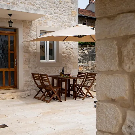 Heritage Island Escape - Casa Bola- Boutique Retreat * Donji Humac