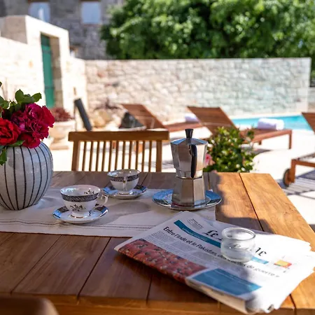 Heritage Island Escape - Casa Bola- Boutique Retreat