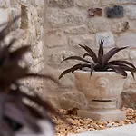 וילה Heritage Island Escape - Casa Bola- Boutique Retreat Donji Humac