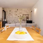 Heritage Island Escape - Casa Bola- Boutique Retreat *