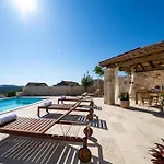 Heritage Island Escape - Casa Bola- Boutique Retreat וילה *