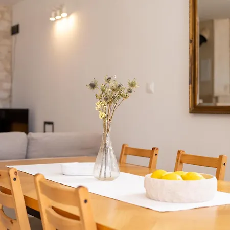 Heritage Island Escape - Casa Bola- Boutique Retreat Donji Humac